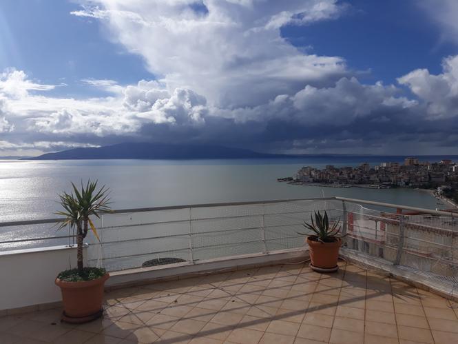 Penthouse për shitje në Sarandë – Rruga e Pestë