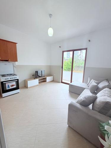 JEPET ME QERA SHTEPI PRIVATE PRANE TREGUT INDUSTRIAL, DURRES