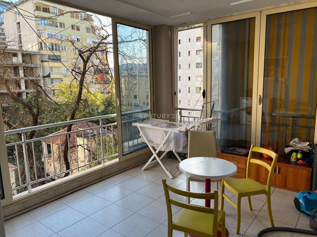 SHITET-APARTAMENT-2+1+2-NE-SUPER-LOKACION--BLLOK-