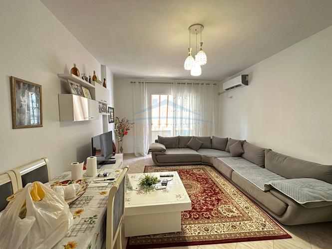 Shitet apartament 2+1 Fresk Tirane