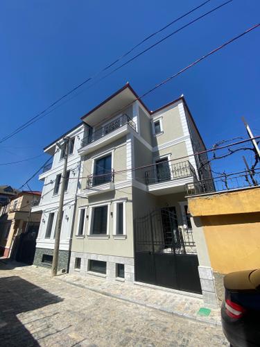 Jepet me qera apartament 2+1