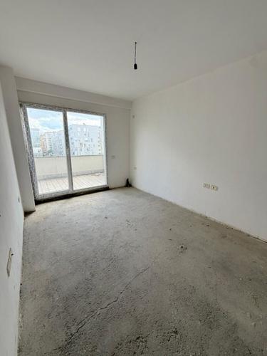 Apartament 2+1 me verande per shitje tek Niku Konstruksion