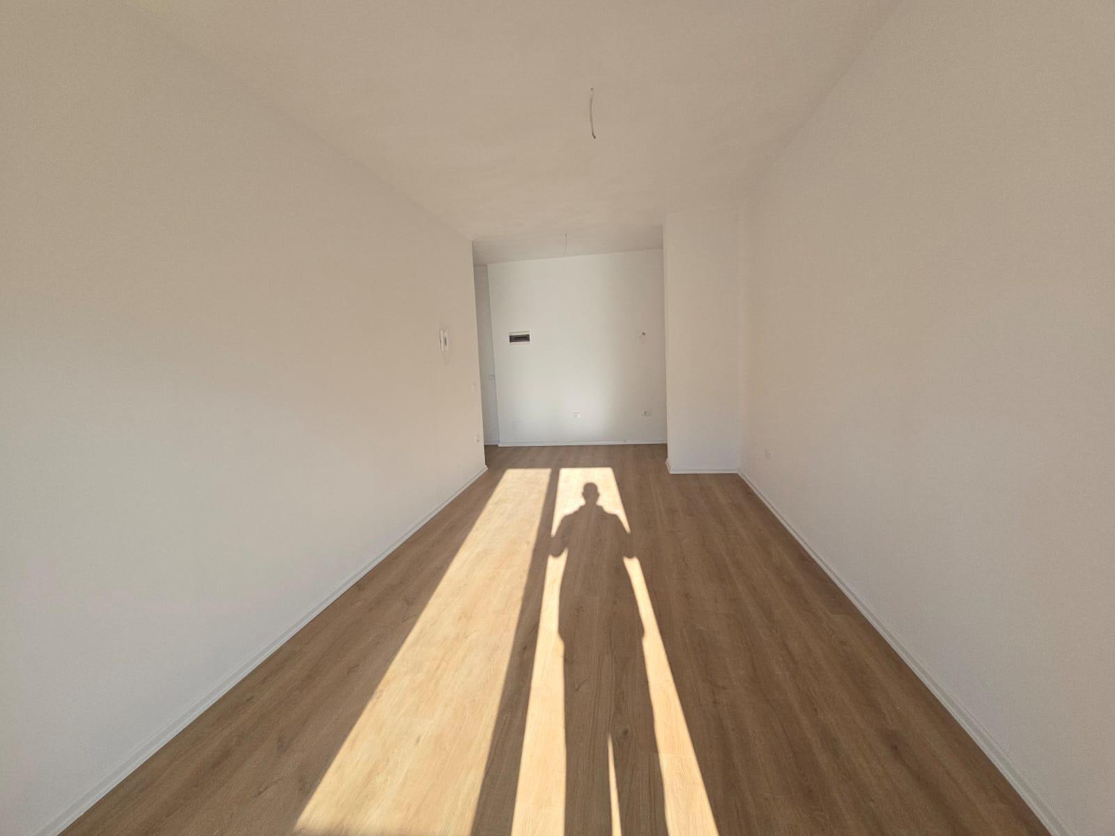 SHITET-SUPER-APARTAMENT-1+1-NE-PLAZH-ILIRIA-DURRES