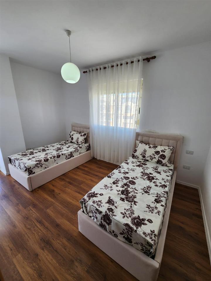 SHITET-APARTAMENT-2+1-PLAZH--DURRES