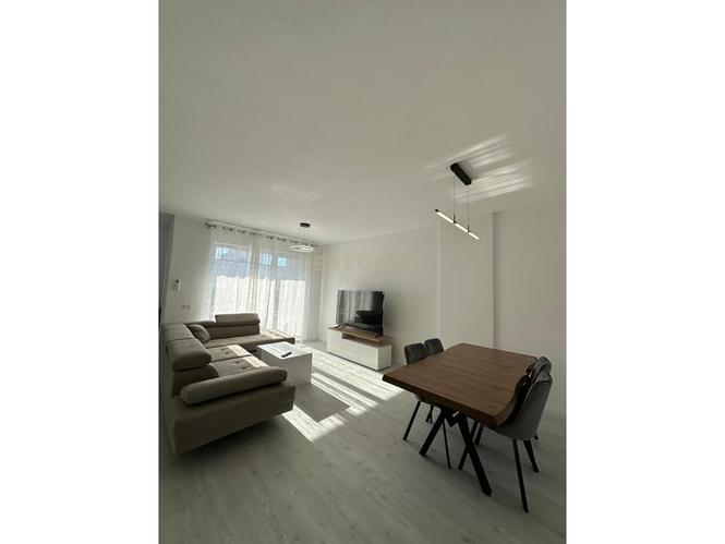 0693771465 Apartament 3+1+2 për qira