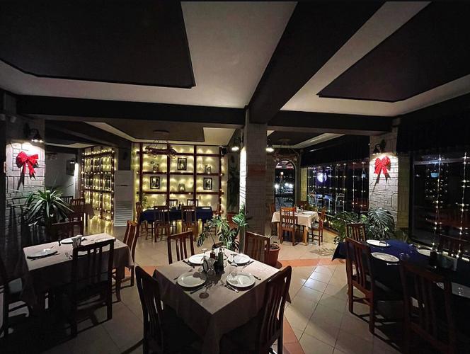 Petrelë Restorant me qera