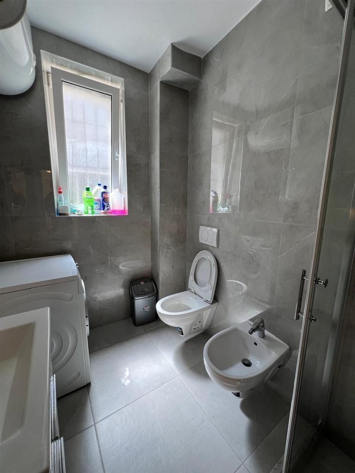 APARTAMENT-ME-QERA-2+1-RRUGA-E-KAVAJES-70-000-LEKE