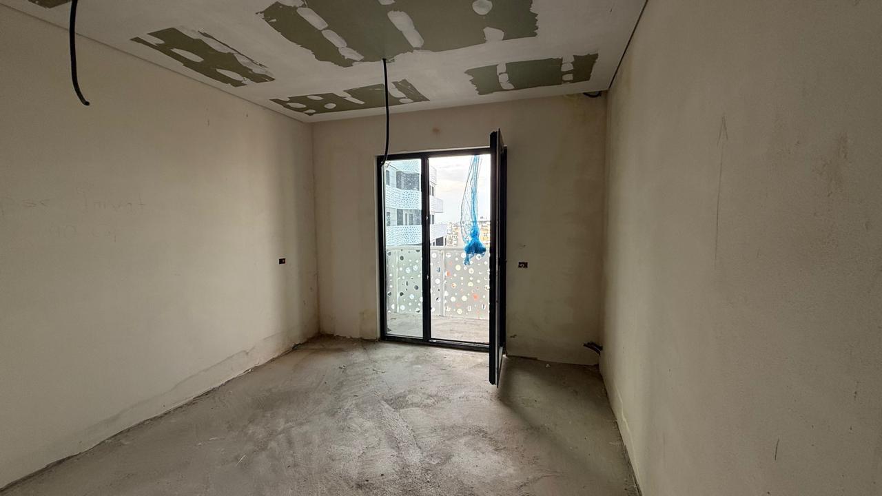 Apartament-ne-shitje-2+1+2-te-Corner-Rezidence