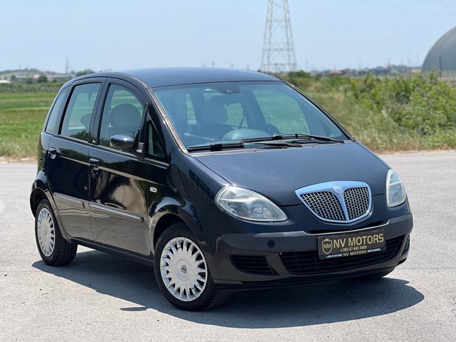 Lancia musa 1.3 naft Automat edhe per patentat e reja