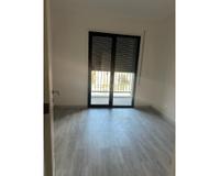 JAPIM ME QIRA APARTAMENT 1+1 PER ZYRA TEK BULEVARDI I RI!