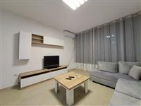 Apartament 2+1+2+Garazh me qira në Myslym Shyri, Tiranë