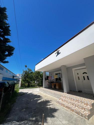 SHITET SHTEPI PRIVATE PRANE HOTEL DELTA, AUTOSTRADA DURRES-T