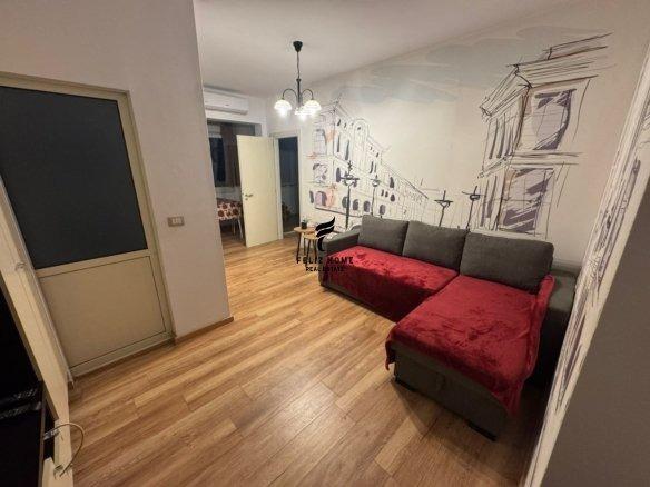 APARTAMENT ME QERA 1+1 RRUGA E KAVAJES 45.000 LEKE FH-67284