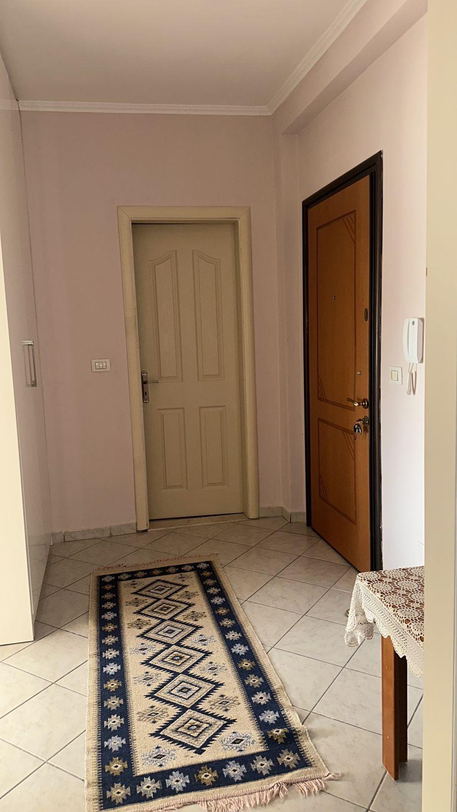 Apartament-me-qera---Astir