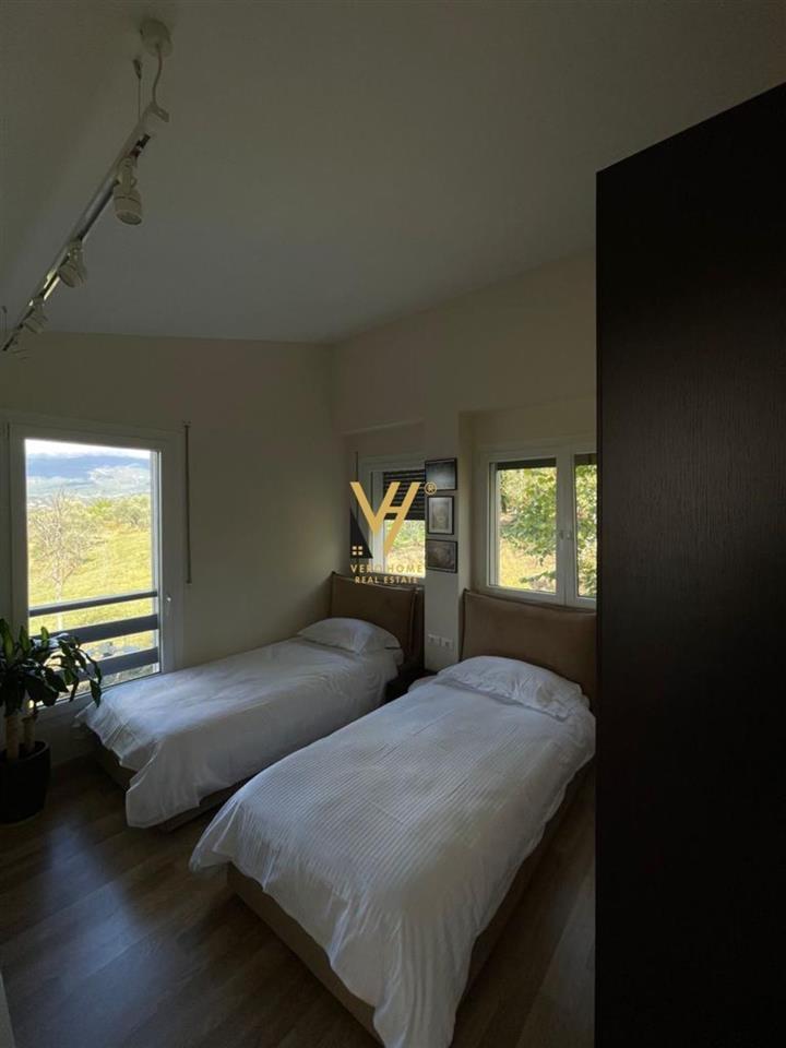 JEPET-APARTAMENT-2+1+2-ME-QERA-TE-LONG-HILLS-1-400-EURO