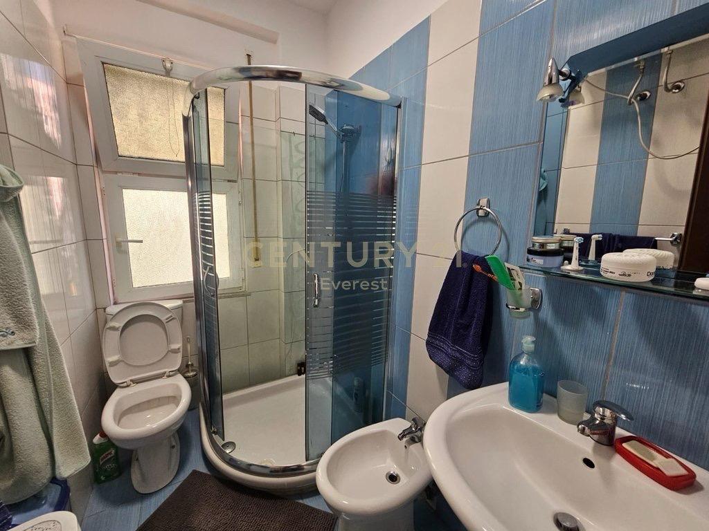 Apartament-2+1+2-per-shitje-ne-zonen-e-5-Majit