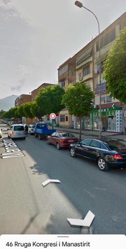 Shitet Dyqan buze Rruge te Spitalet