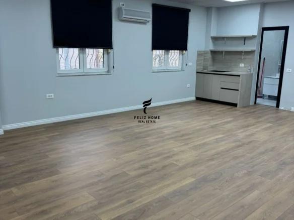 ZYRE ME QERA 89 M2 QENDER 950 EURO FH-59198