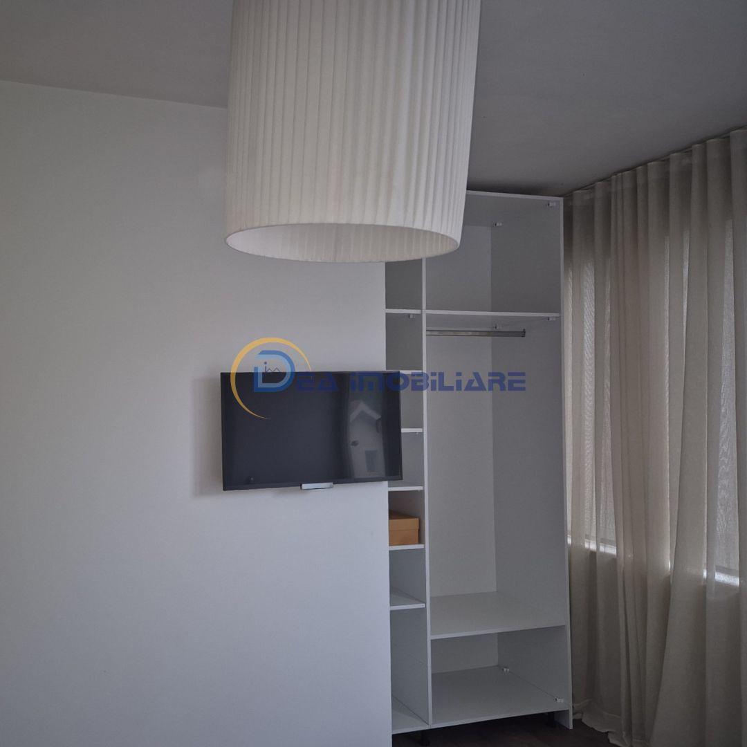 JEPET-ME-QIRA-APARTAMENT-1+1-QENDER-PRANË-AMFITEATRIT