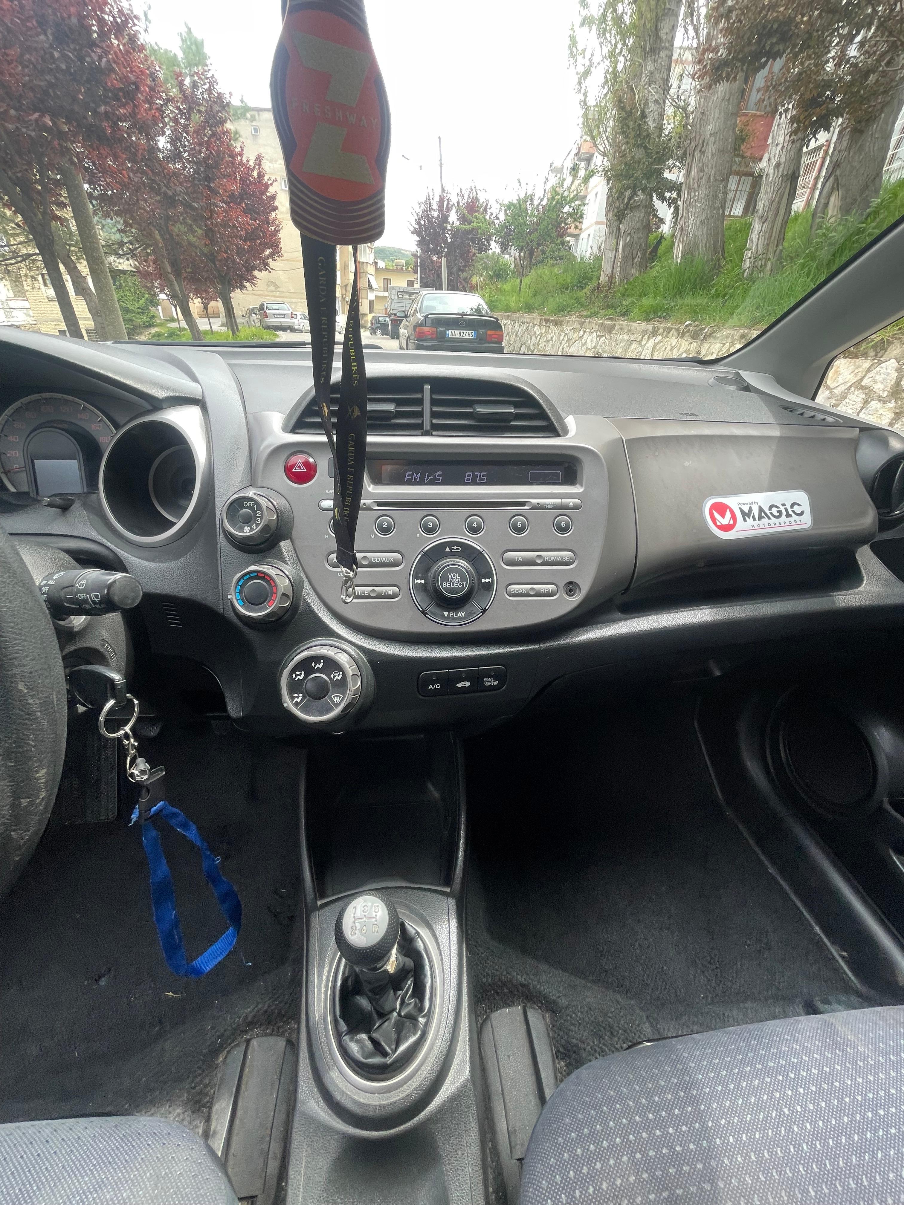 HONDA-CIVIC-1-2-BENZIN-GAZ-2009-MANUAL