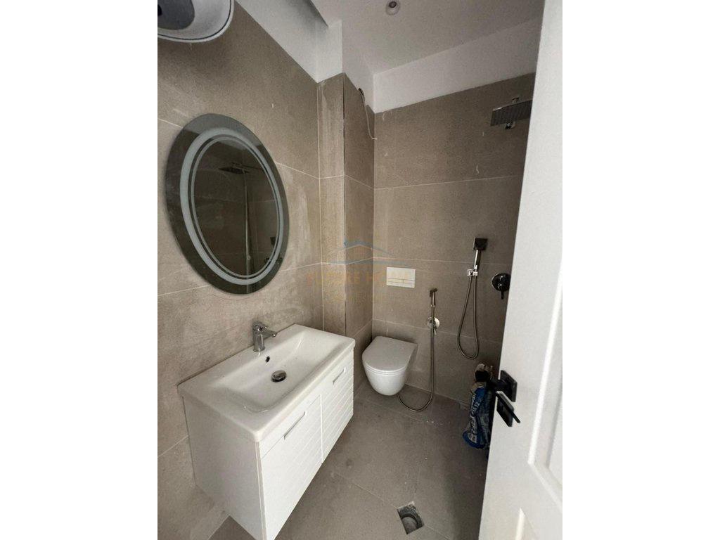 0693769552-Shitet--Apartament-2+1--5-Maji--Tirane-