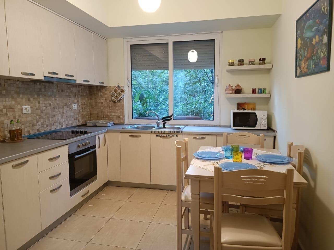 APARTAMENT-ME-QERA-2+1-BLLOK-650-EURO