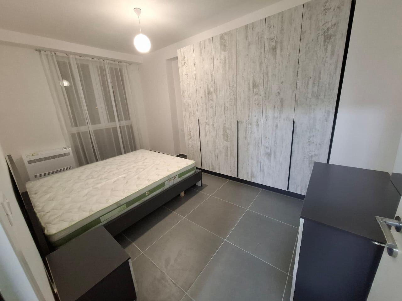 Jepet-me-qira---Apartament-2+1--Rruga-5-Maji---Tirane