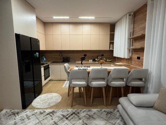APARTAMENT ME QERA 2+1+2 RRUGA E DIBRES 70.000 LEKE FH-67226