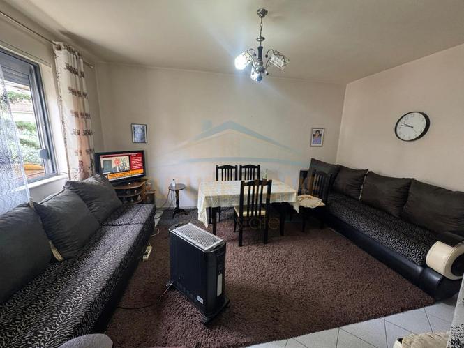 0695135860  Shitet, Apartament 2+1, Ish Parku i Autobusave,