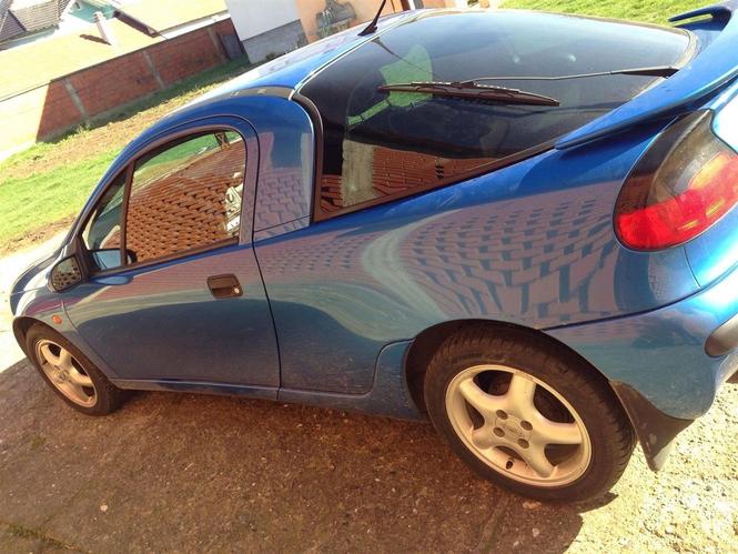 Opel Tigra benzin 