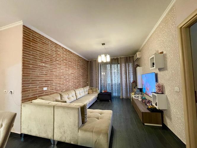 Jepet me qira apartament 2+1+2 në Don Bosko, pranë Zogut të