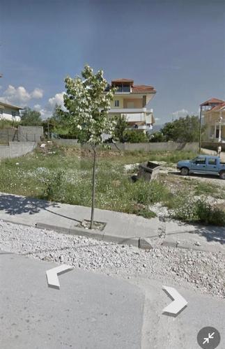 Shitet toke me siperfaqe 450 m2 lagjia Gerhot, Gjirokaster