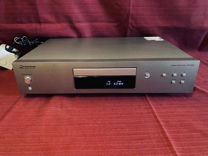 CD player PIONEER pd-10ae