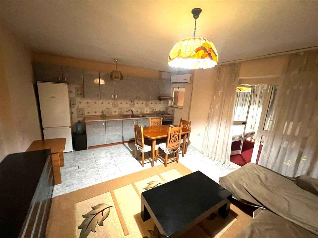 Apartament-1+1-me-qera-tek-Pazari-i-RI