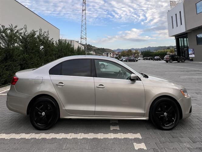 Jetta 2.0 Nafte