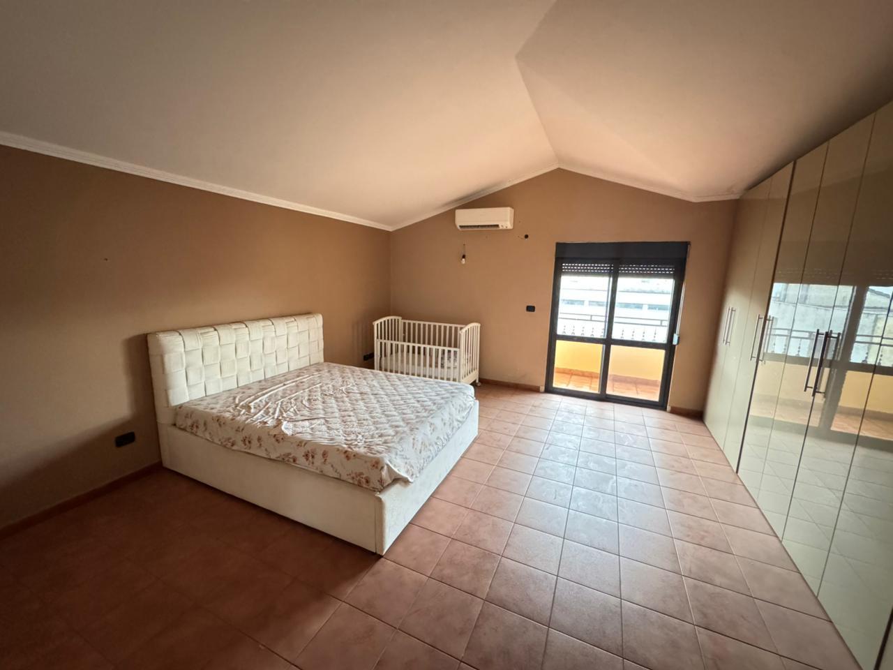 APARTAMENT-ME-QERA-NE-SHKOZET--DURRES-350-EURO