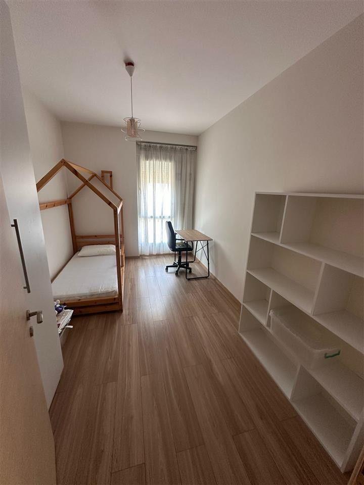 APARTAMENT-ME-QERA-2+1-ZOGU-I-ZI-800-EURO