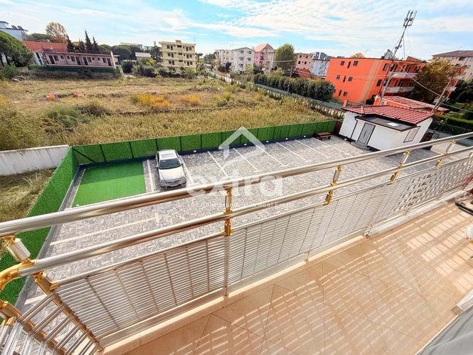 Shitet 3+1 ne velipoje plazh 140.000 € e mobiluar
