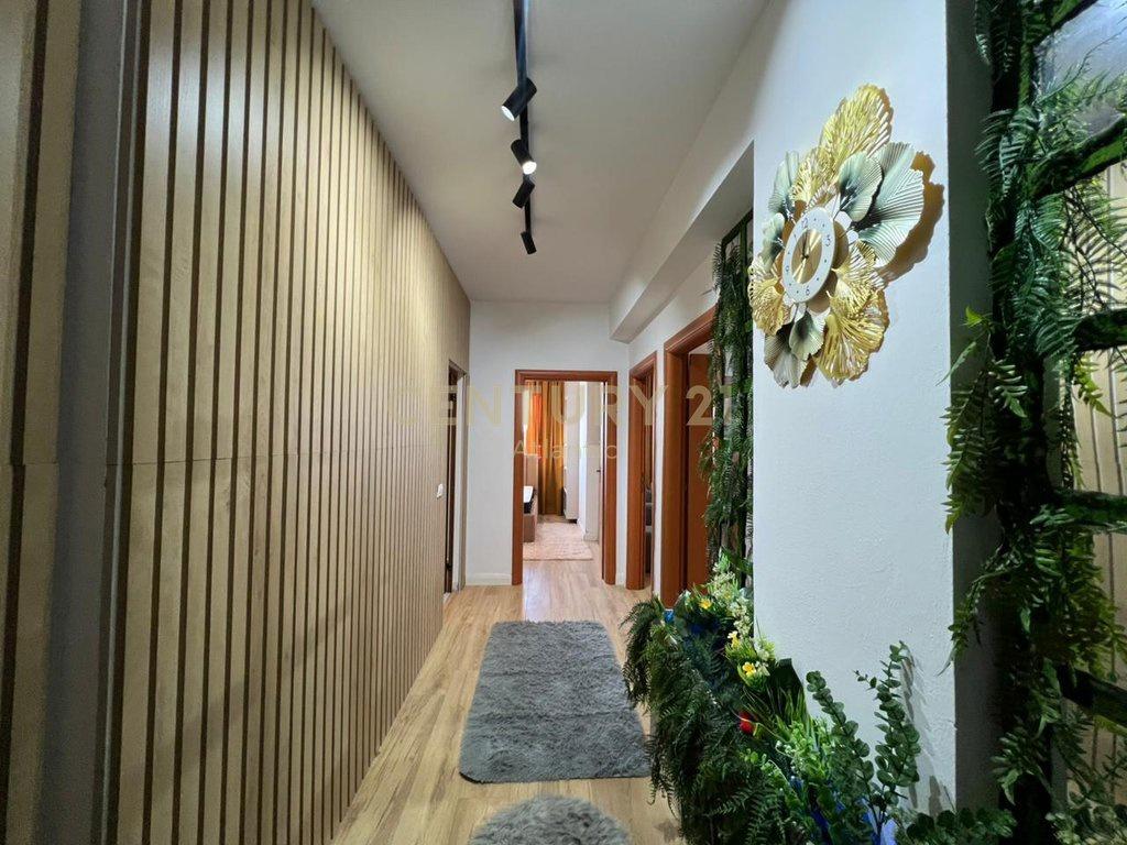 SHITET-APARTAMENT-2+1-I-MOBILUAR-NE-PLAZH-HEKURUDHA-DURRES--