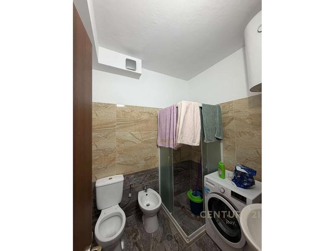 APARTAMENT 2+1+2 PER QERA NE QENDER TE DURRESIT!!!! - 500€ |