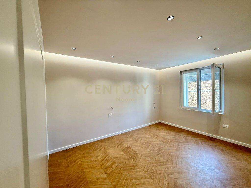 SHITET-APARTAMENT-2+1+2--MYSLYM-SHYR