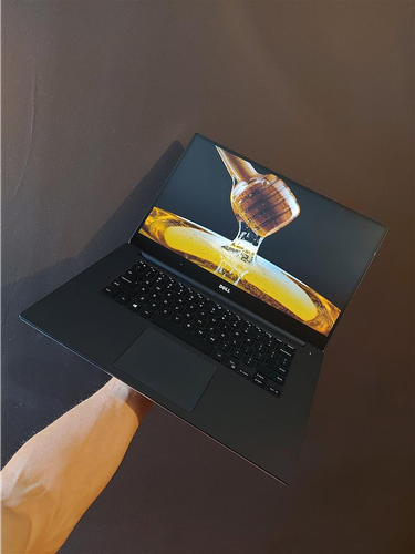 4k Dell XPS 15  touch screen