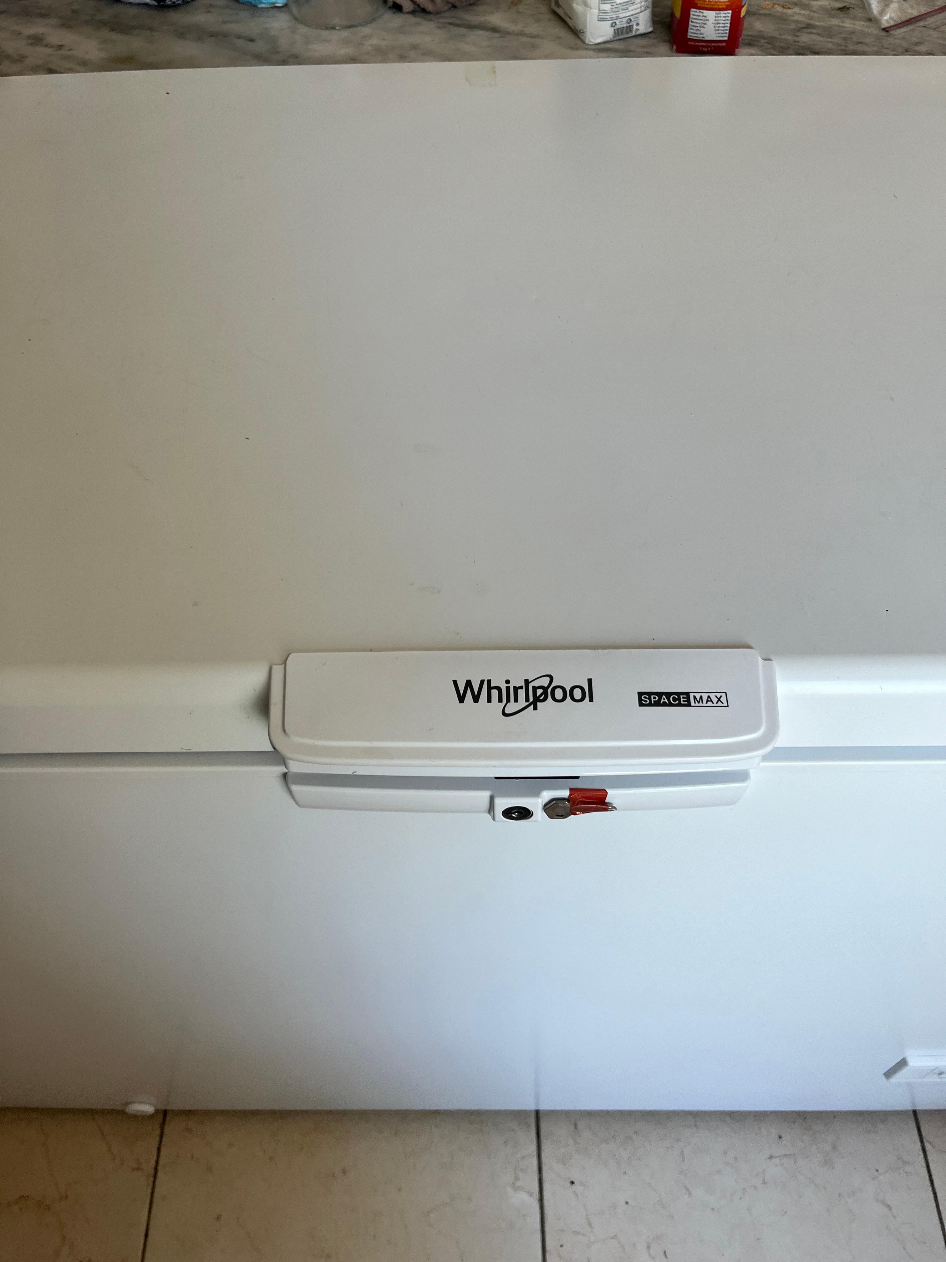 Frigorifer-I-RI-Ngrires-1-4m-Whirlpool-Space-MaxBanak-I-madh
