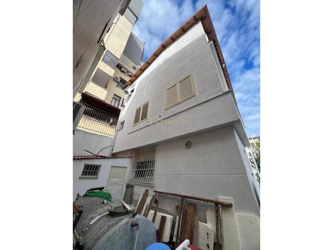 Vilë 5+4 Me Qira në Durrës !  +355693150128