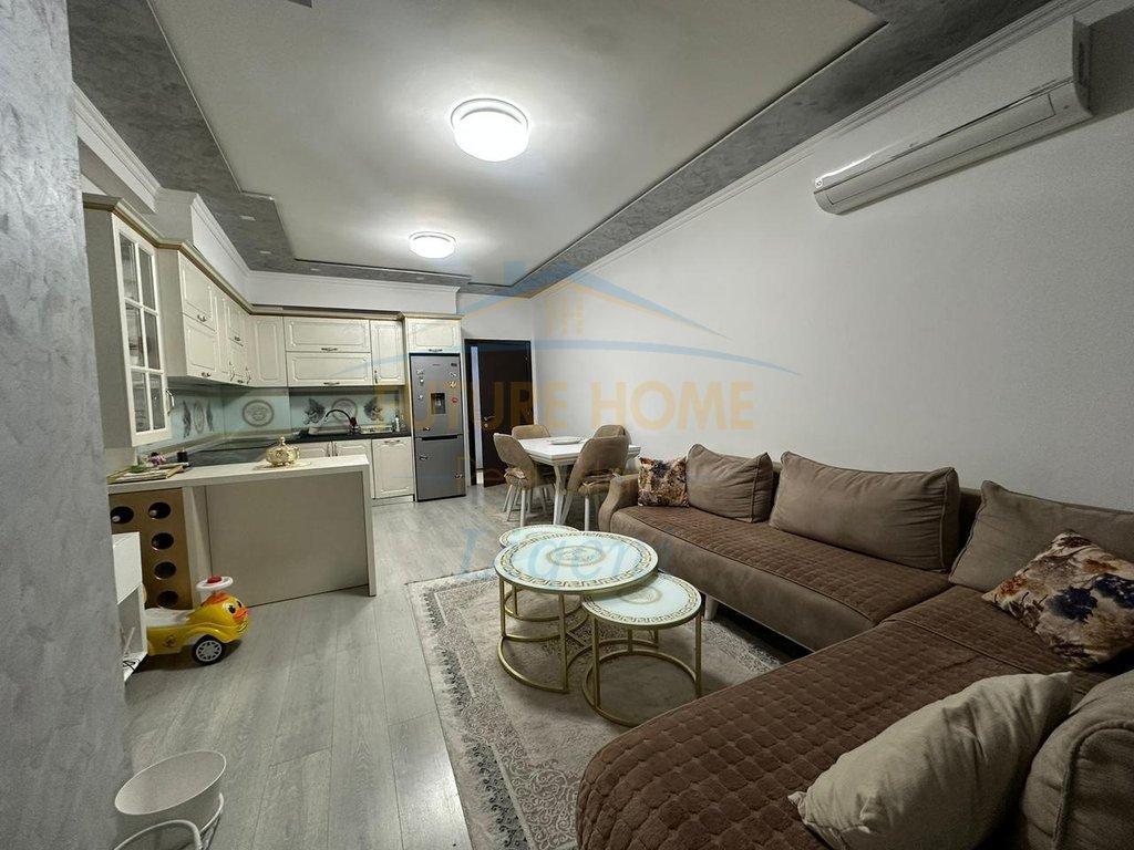 Qera---Apartament-2+1+2-Unaza-e-Re---Tirane