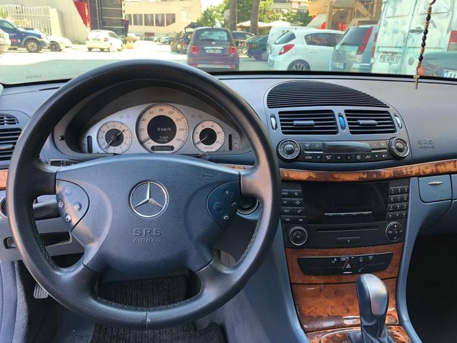 Shitet e class 220 cdi 