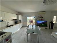 Shitet, Apartament 3+1 ,Shkembi i Kavajes , Durres