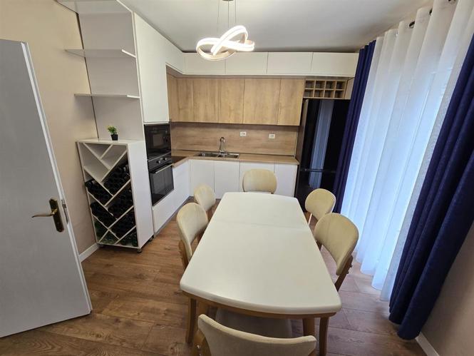 Shitet Apartament 2+1+2 + Depo