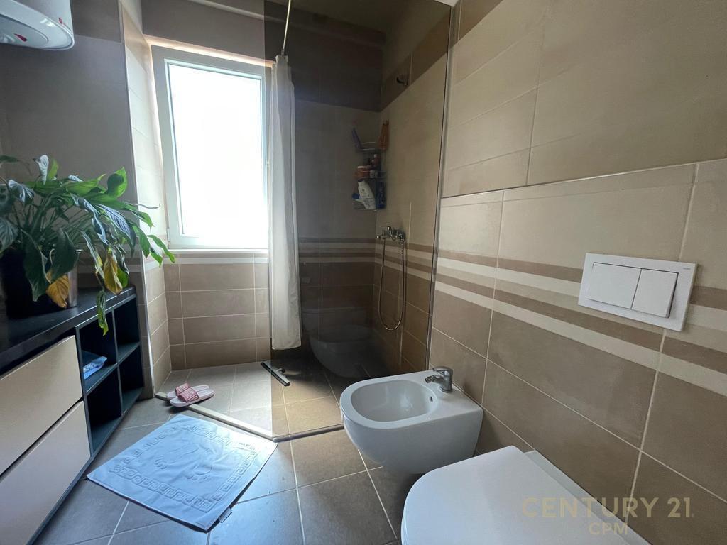 Apartament-3+1-+-Parkim-per-qira-ne-Laprake