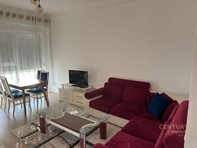 APARTAMENT 2+1+2 ME QIRA, BULEVARDI I RI, TIRANE!